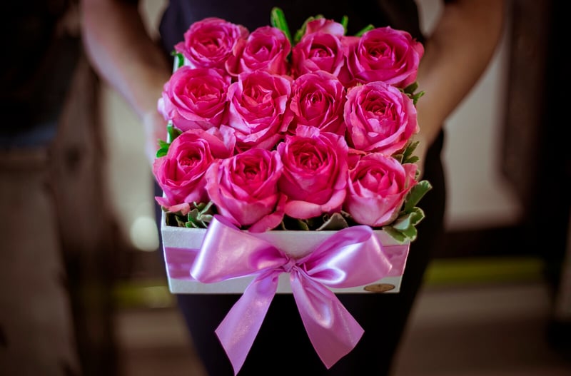 Box of Pink Valentines Day Roses