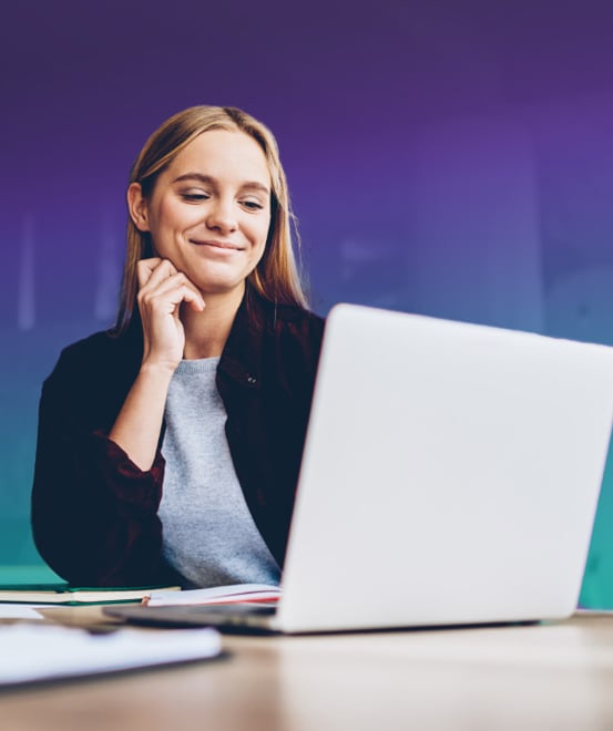 woman-smiling-at-screen