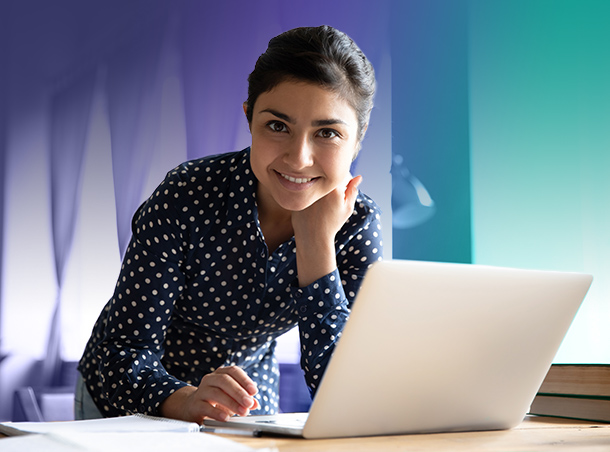 woman-at-computer-blue-background