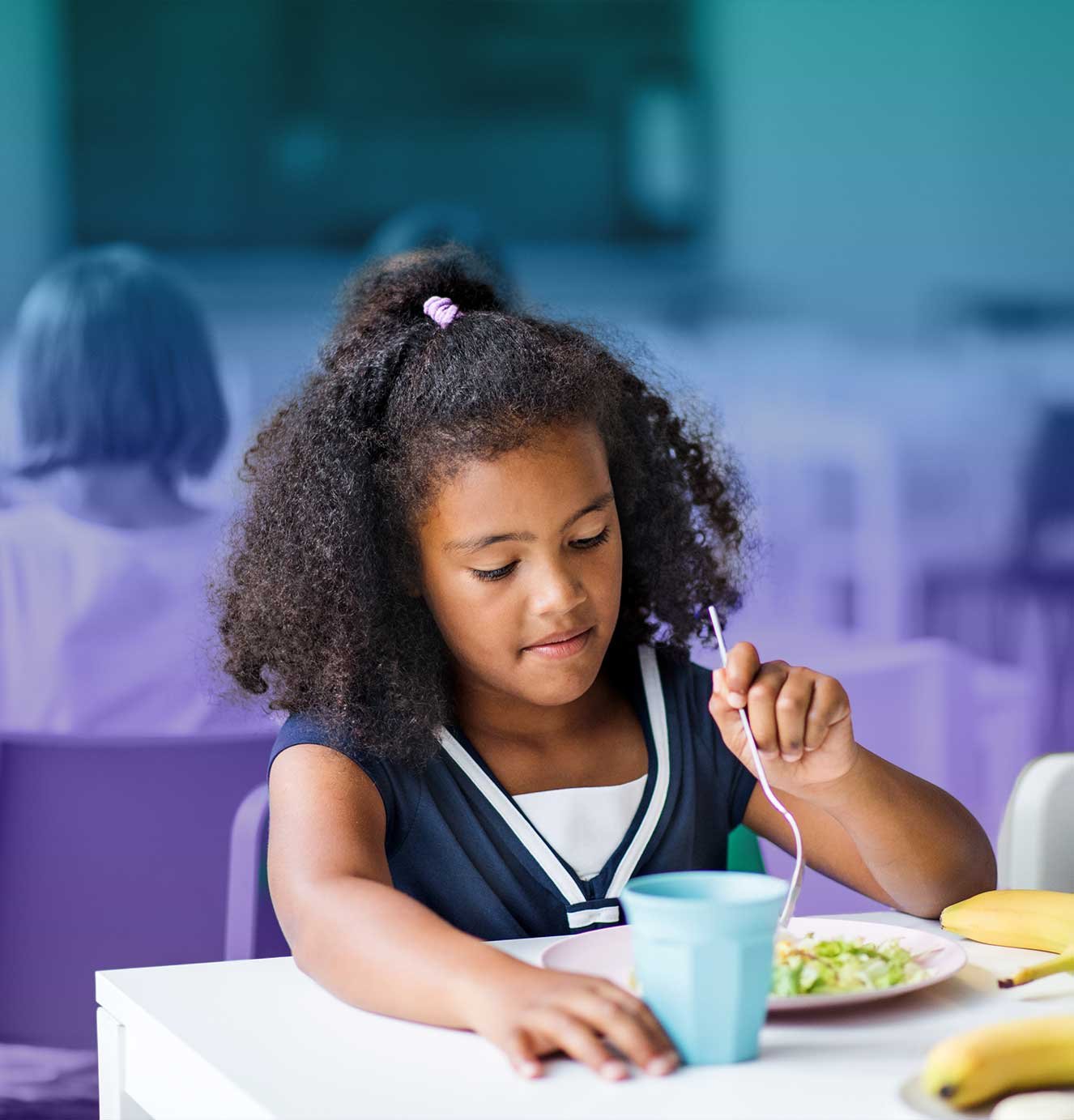 child eating lunch
