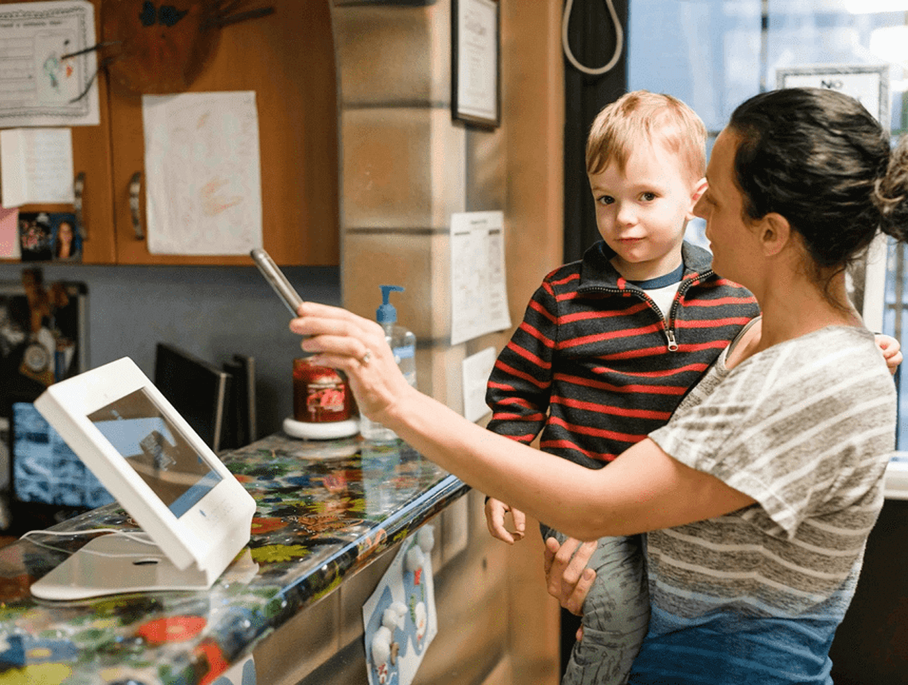 check in mom with child