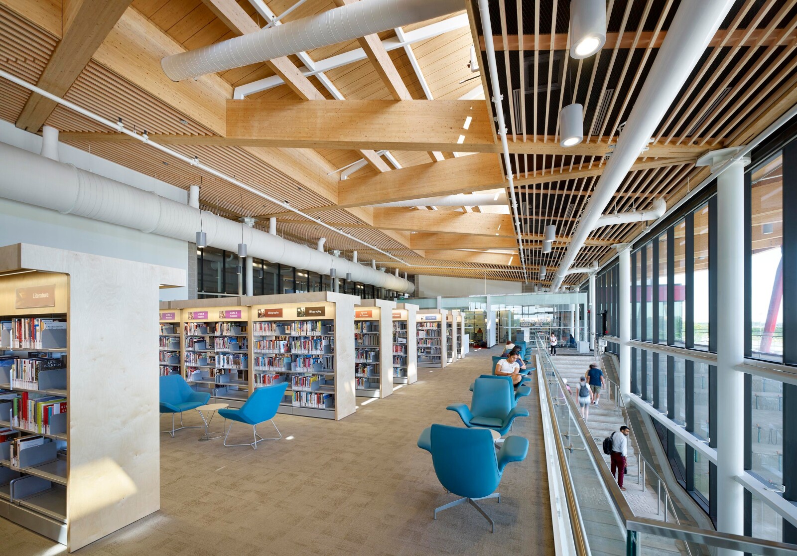 Image of a school library, where a fundraiser is going to happen